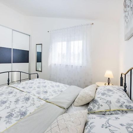 Apartmani Neva, Pridraga Εξωτερικό φωτογραφία