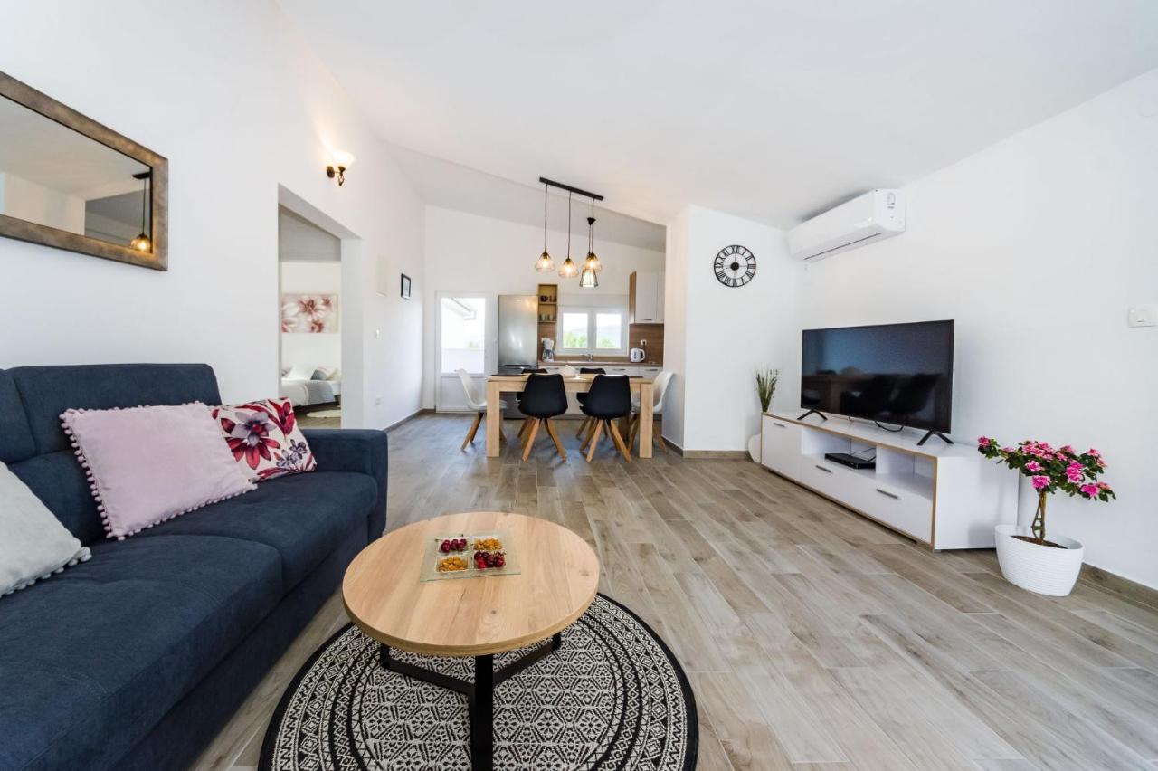 Apartmani Neva, Pridraga Εξωτερικό φωτογραφία