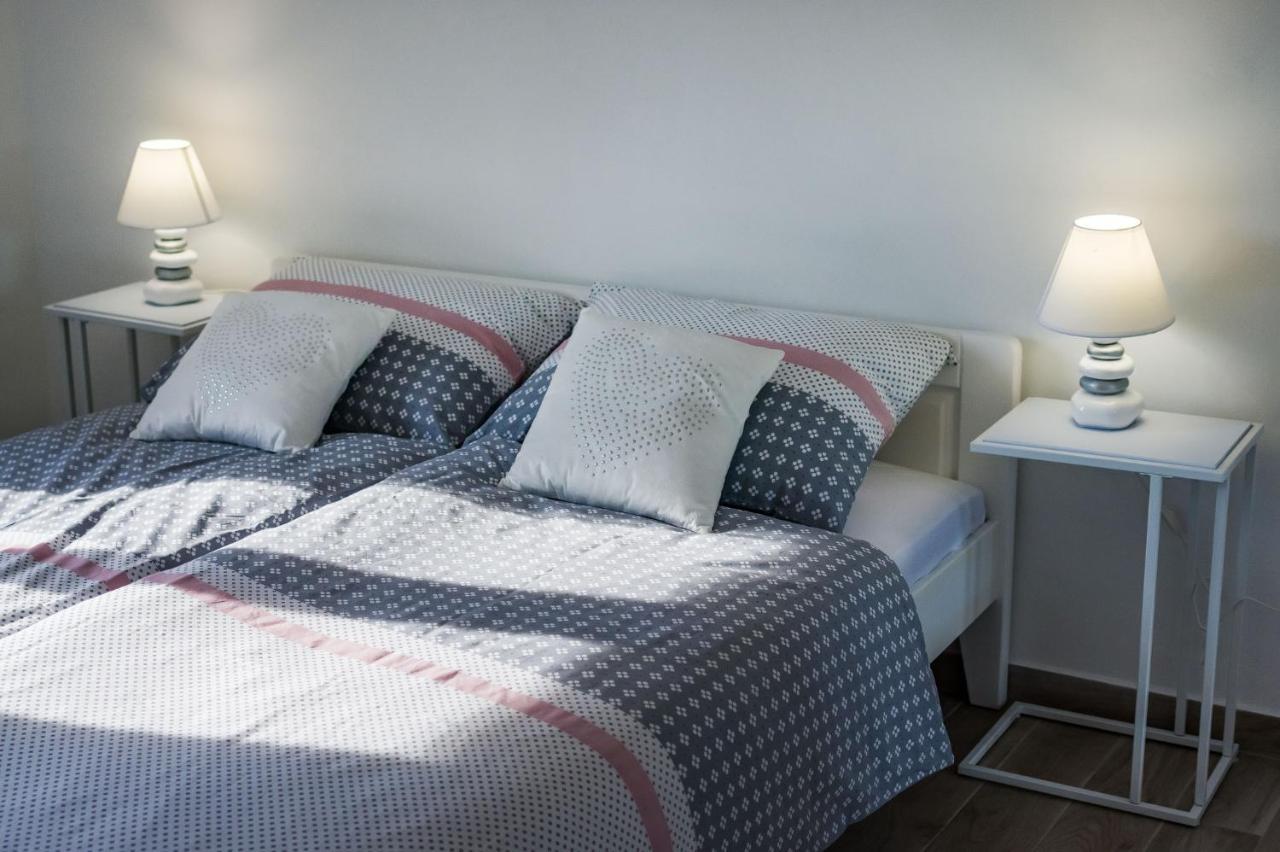 Apartmani Neva, Pridraga Εξωτερικό φωτογραφία